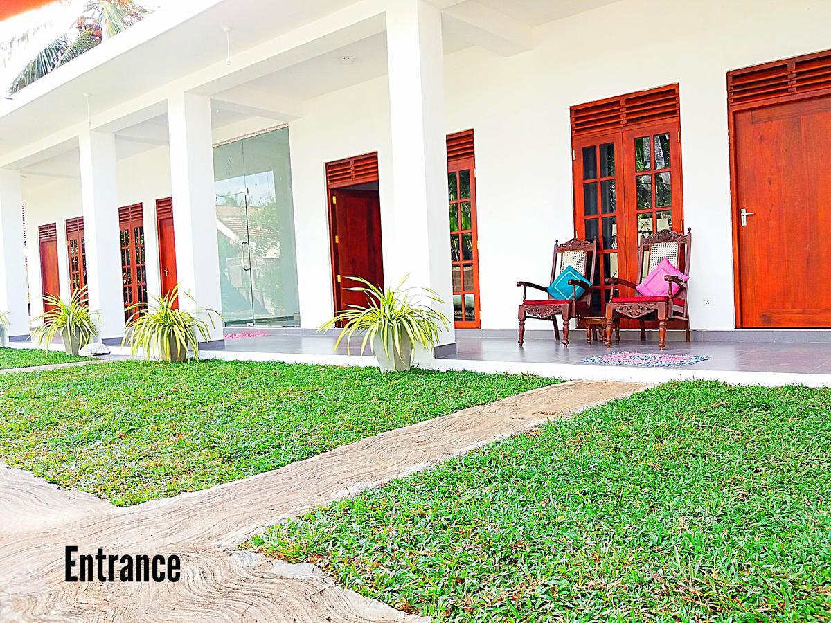 A&B Resort Negombo Kudapaduwa Dış mekan fotoğraf