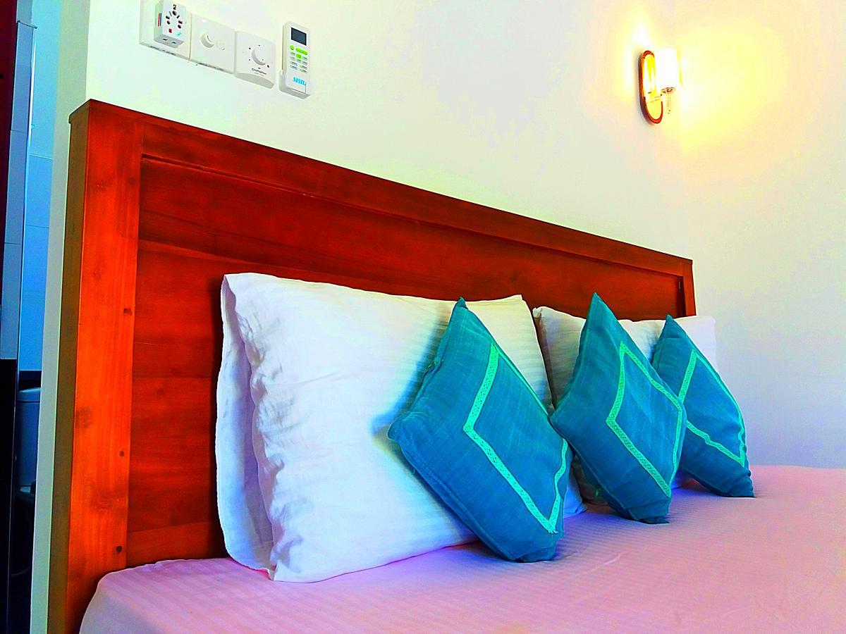 A&B Resort Negombo Kudapaduwa Dış mekan fotoğraf