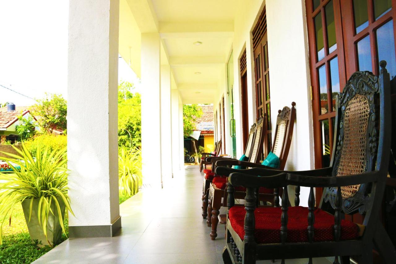 A&B Resort Negombo Kudapaduwa Dış mekan fotoğraf
