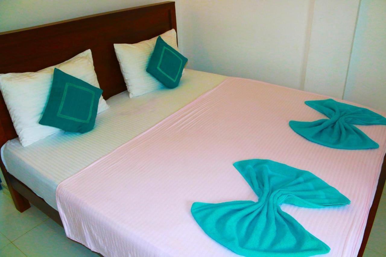 A&B Resort Negombo Kudapaduwa Dış mekan fotoğraf